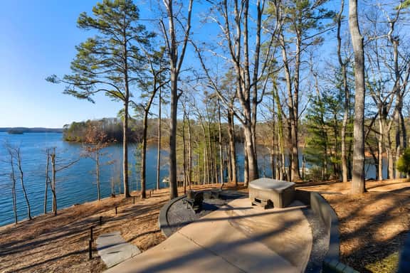 Gatsby Luxury Lake Lanier